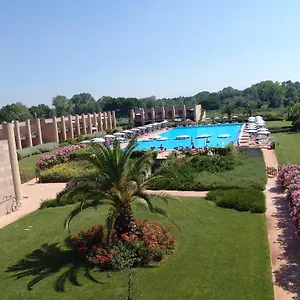 ** Resort Cosmopolitan Golf & Italia